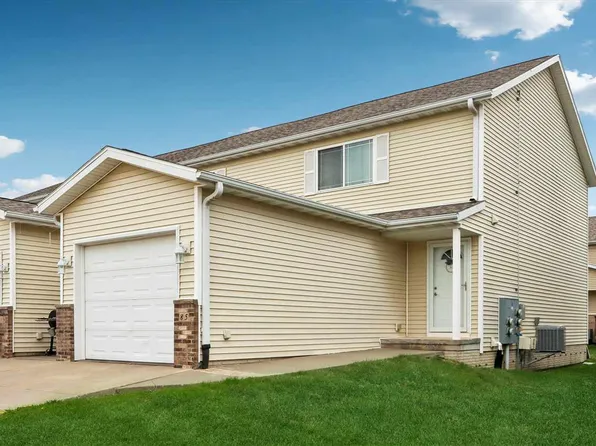 85 Alydar Dr, North Liberty, IA 52317
