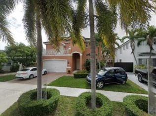 16448 SW 67th Ter, Miami, FL 33193