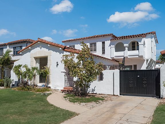 3rd image of 172 S Alta Vista Blvd