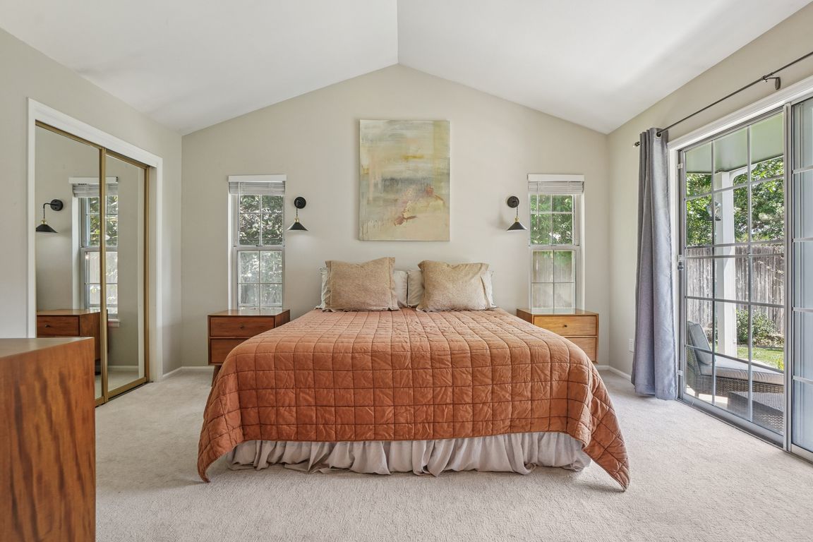 next background image