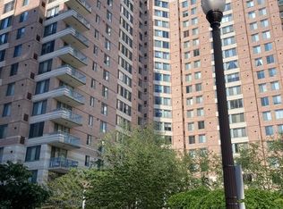 851 N Glebe Rd APT 1420, Arlington, VA 22203