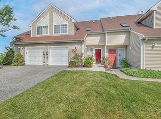 312 Falcon Ridge Way S, Hamburg, NJ 07419