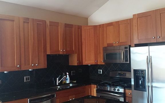 3rd image of 4611 S Calumet Ave APT 3