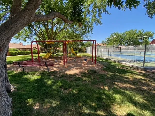 545 S Valley View Dr #7 — Photo 12