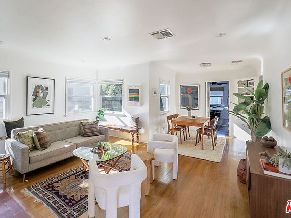 4th image of 4763 Avoca St