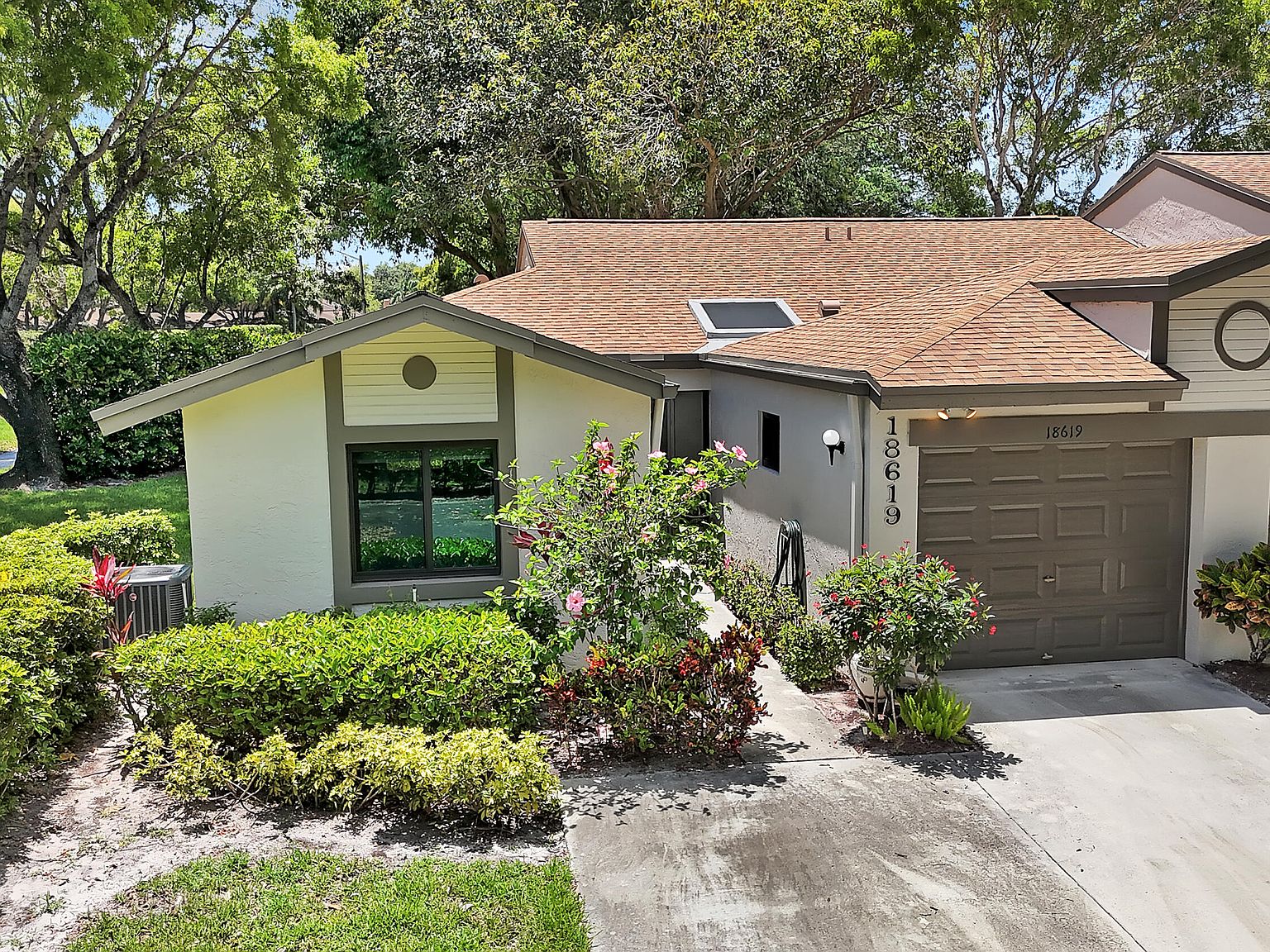 18619 Breezy Palm Way, Boca Raton, FL 33496 | MLS #RX
