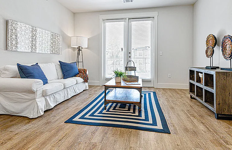 Hickory Creek Ranch Apartments — Photo 39