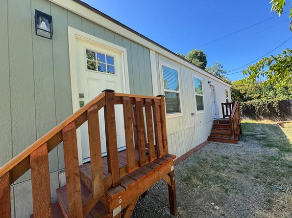 3301 27th Ave #2, Sacramento, CA 95820