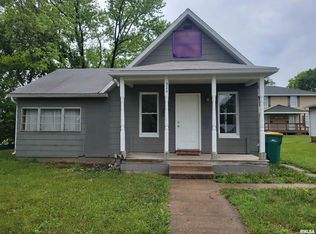 524 W Pierce St, Macomb, IL 61455