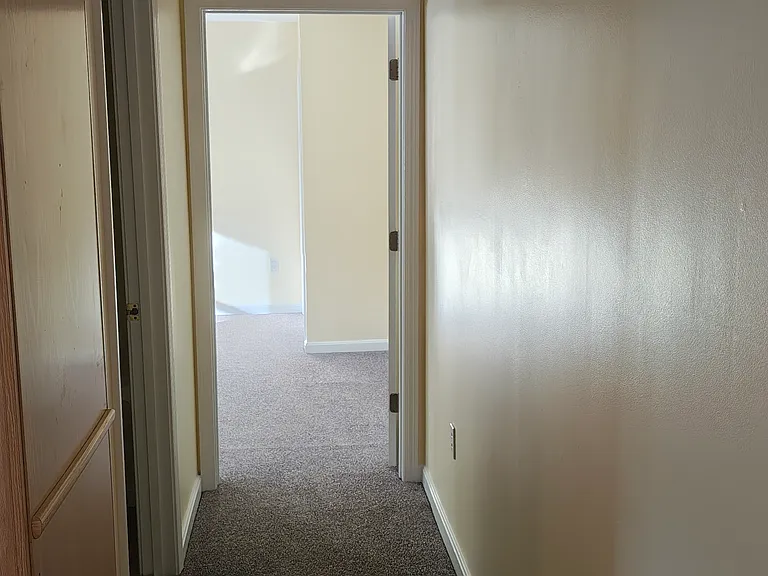 121 Vernon St #A — Photo 13