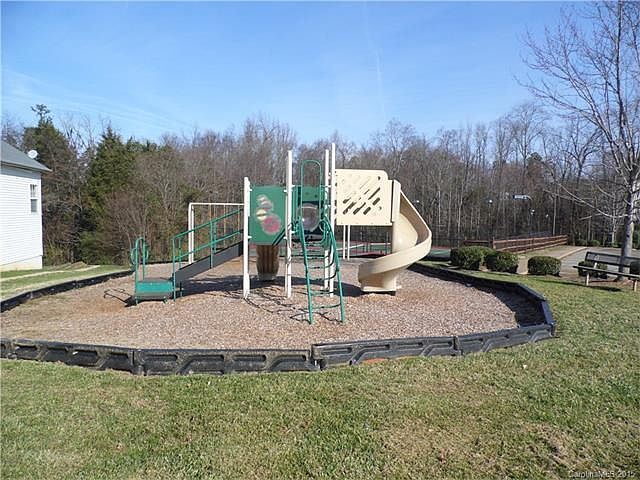 2nd image of 4917 Shadow Pine Dr
