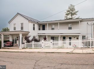 15 S 2nd St, Tower City, PA 17980