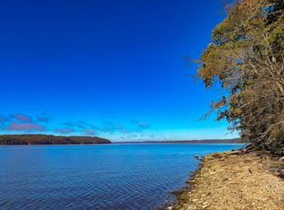 5 Lake Bend Shores Dr, Florence, AL 35633