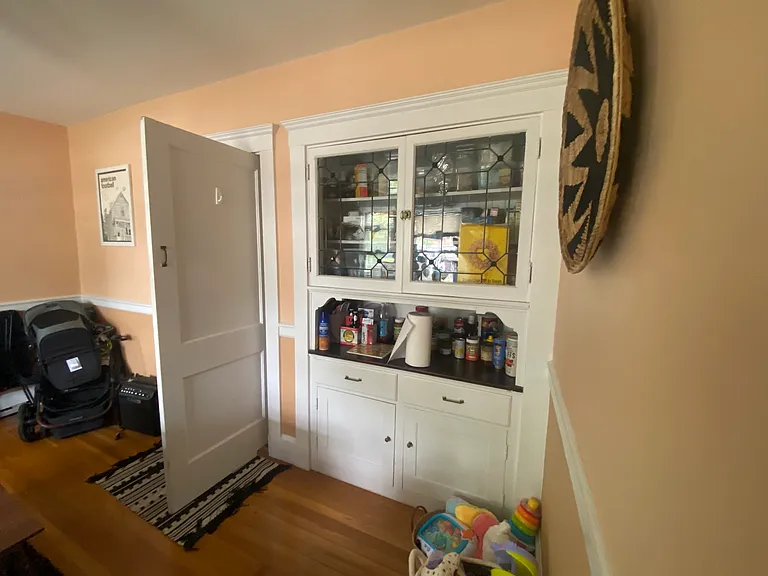 64 Hewlett St #1 — Photo 5