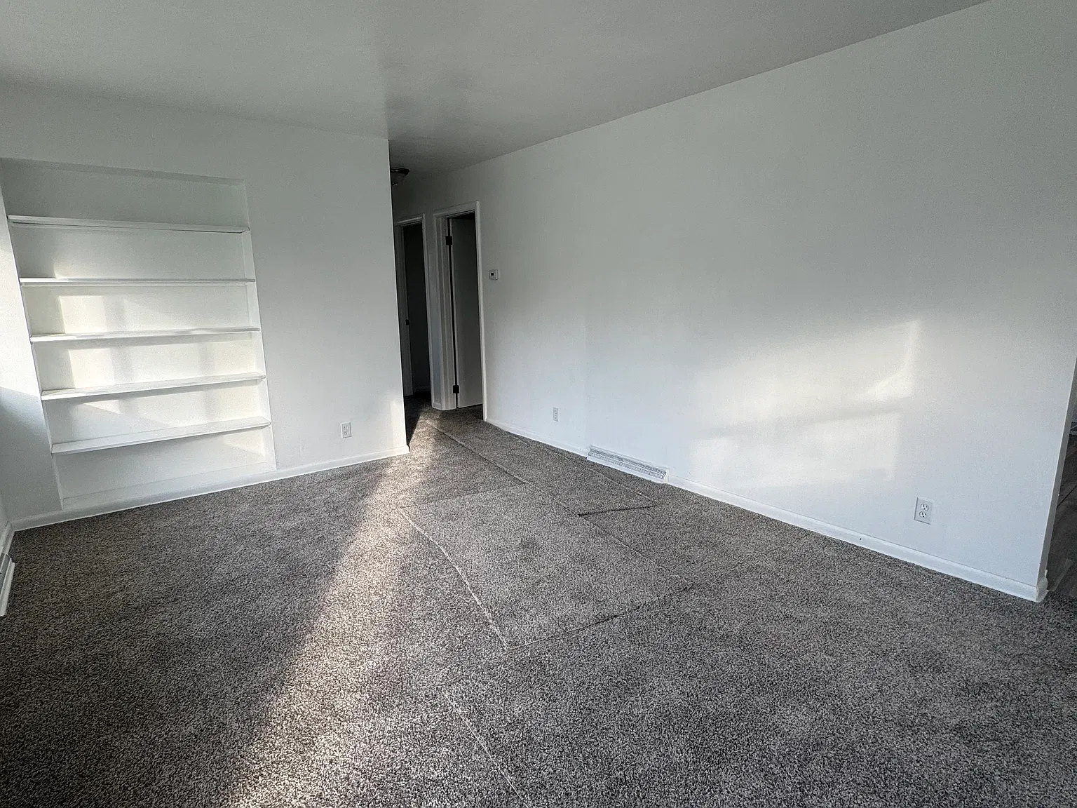 3 bed, 1728 sqft, $1,350 — Photo 4