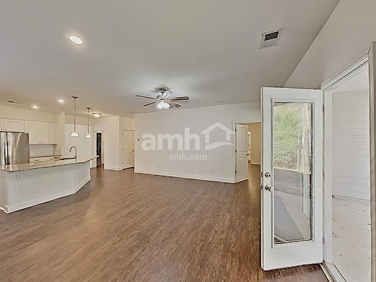 209 McBee Pl — Photo 7