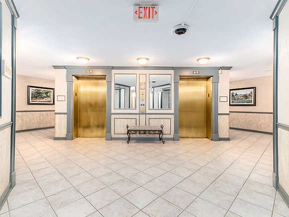2nd image of 511 Aurora Ave Unit 409