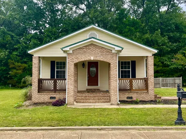 52 Alpine Dr, Starkville, MS 39759