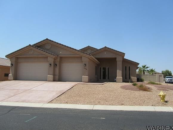 1st image of 1060 Montrose Dr