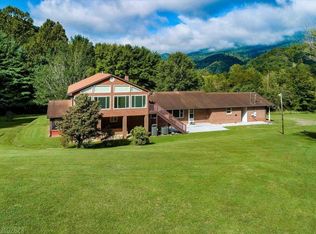 140 Edgewater Ln, Narrows, VA 24124