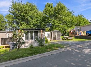 424 Glen Rise Dr, Beaver Bank, NS B4E 1M3