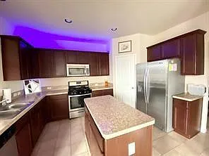 3947 Amalfi Shores Ct — Photo 5