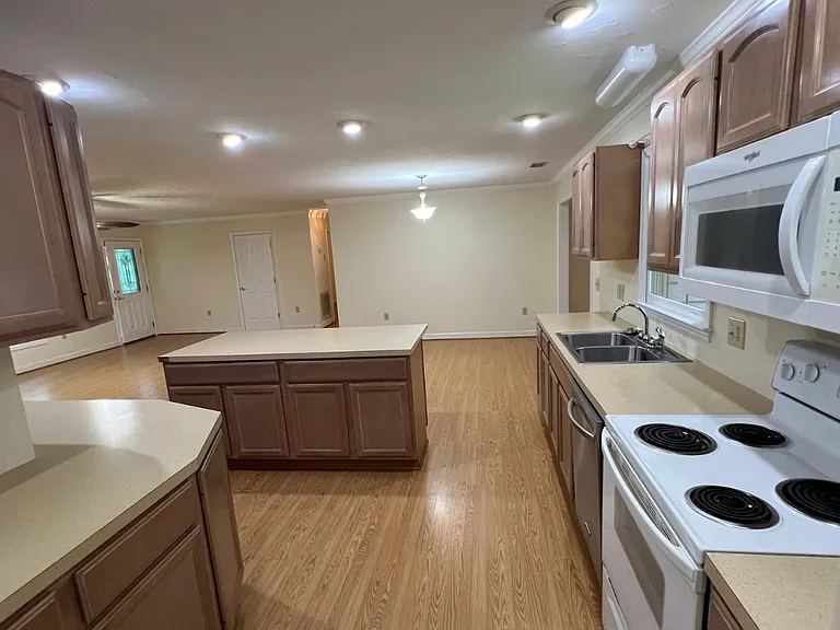 193 Edgewood Ridge Rd — Photo 10