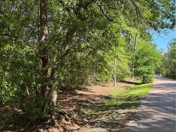 98 Mayers Trce, Slidell, LA 70460