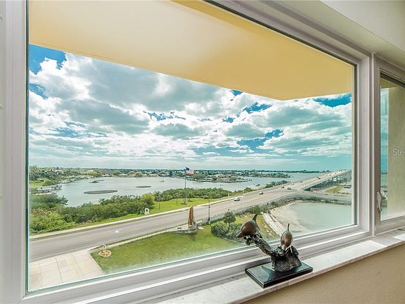 2nd image of 100 Bluff View Dr APT 609C