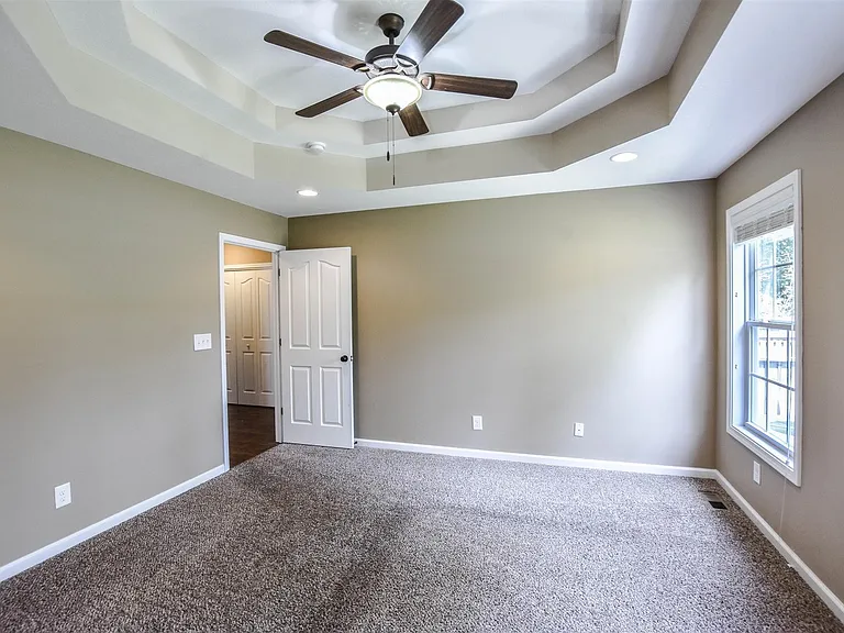 3627 Fox Tail Dr — Photo 11