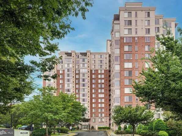 2726 Gallows Rd APT 1108, Vienna, VA 22180