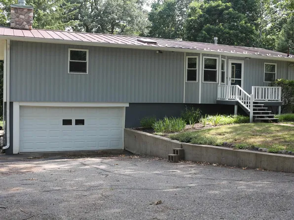 3901 Potters Hollow Dr, Lafayette, IN 47905