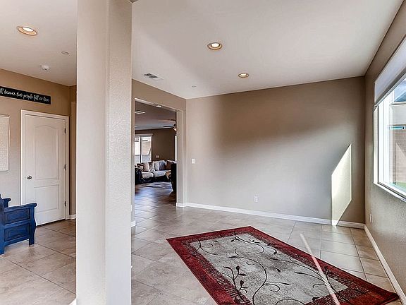 5th image of 1100 Buckhorn Cove St