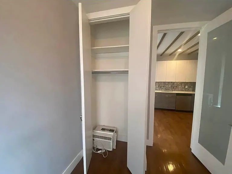 125 Vermilyea Ave #4B — Photo 8