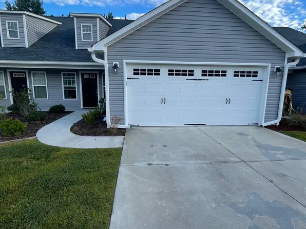 126 Catfish Ct, New Bern, NC 28562