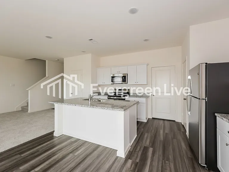 6060 Mojave Dr — Photo 6