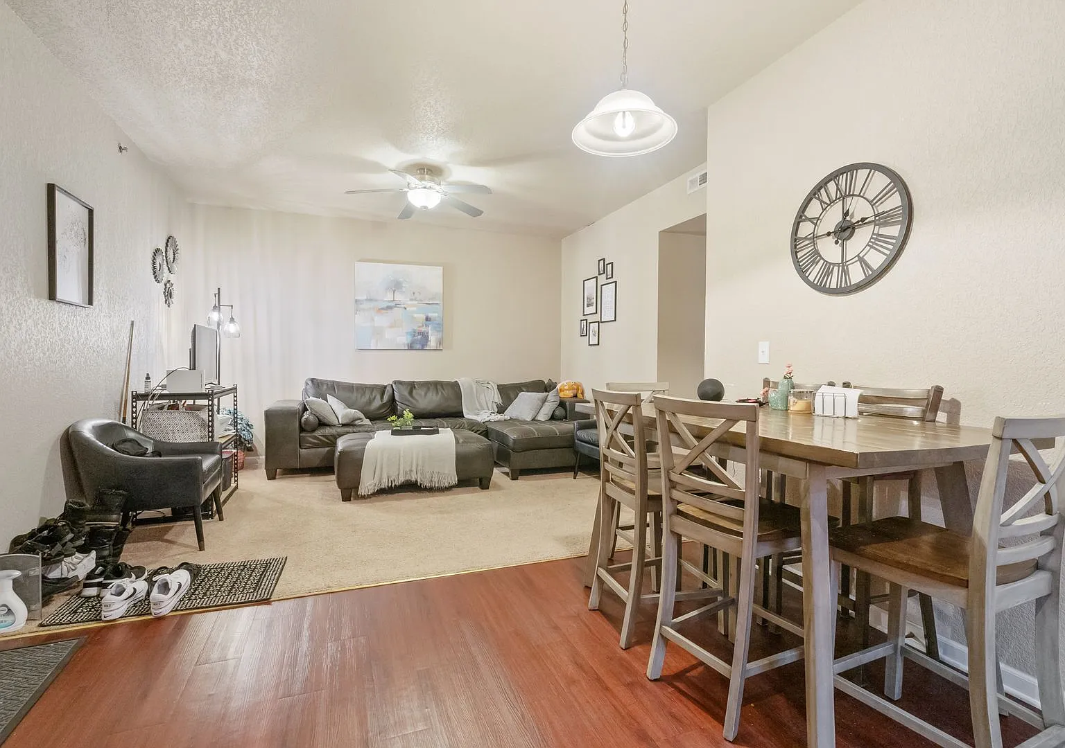 2215 College St — Photo 1