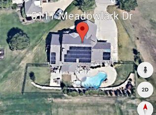 5117 Meadowlark Dr, Shawnee, KS 66226