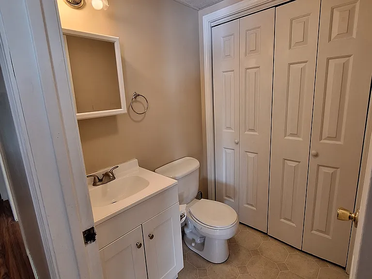 591 Warren Wright Rd #B — Photo 3