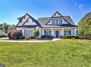 45 Water Oak Dr, Sharpsburg, GA 30277
