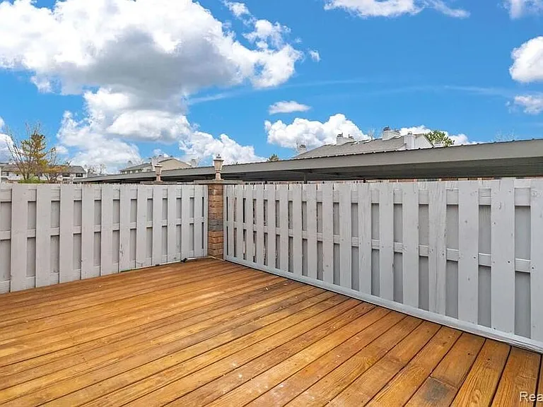 1921 Vine Way Dr #35 — Photo 27