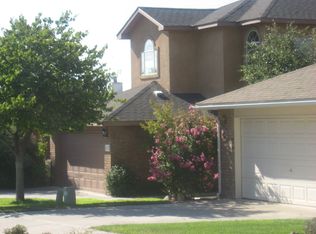 6831 Forest Hills Dr NE, Albuquerque, NM 87109