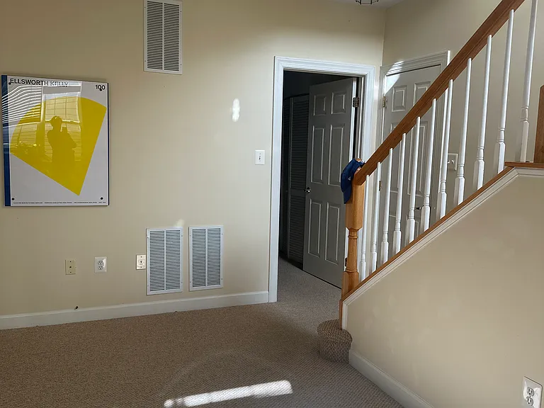 556 Longhorn Cres — Photo 28