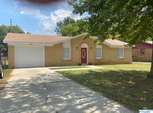 1008 Hillwood Dr, Decatur, AL 35601