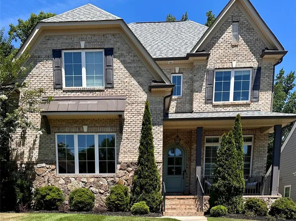 9807 Genevieve Ct, Charlotte, NC 28270