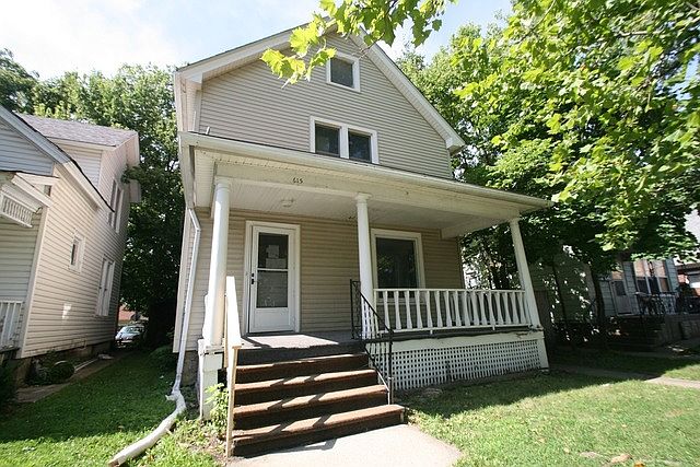 1st image of 615 S Lincoln Ave