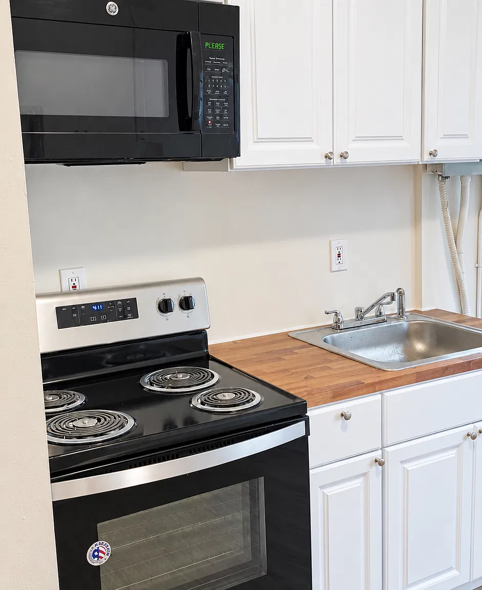 2 bed, $1,095 — Photo 2