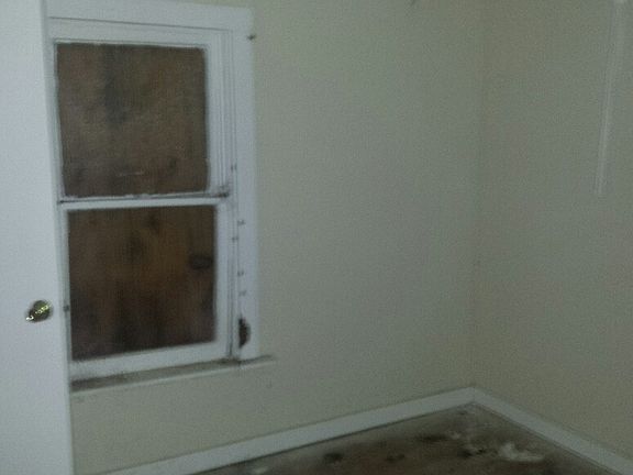 4th image of 4608 Avenue I