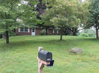 328 Frederick Dr, New Kensington, PA 15068