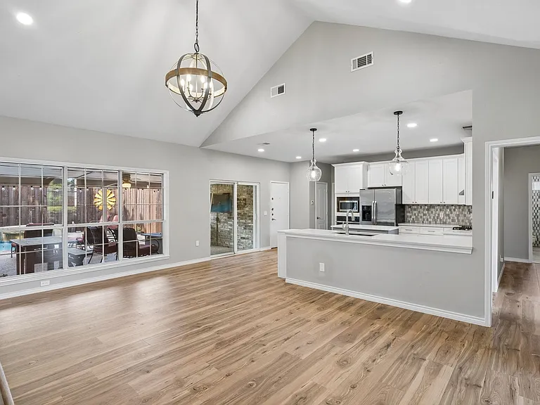 2809 Roper Dr — Photo 11